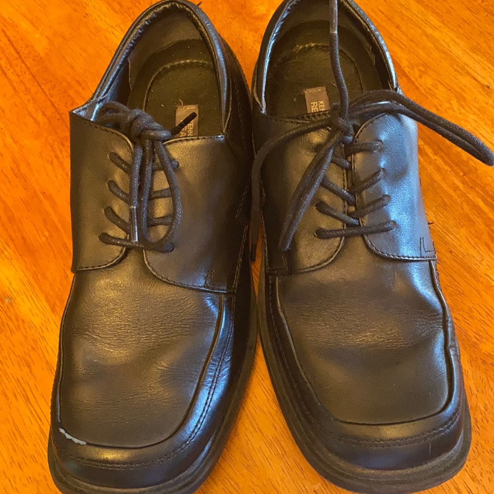 Kenneth Cole Reaction Boys Shoes